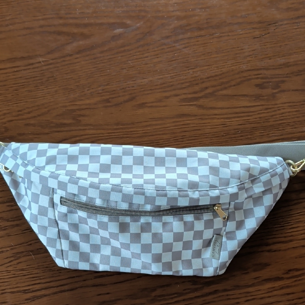 Canvelle Checker Oversize Fanny